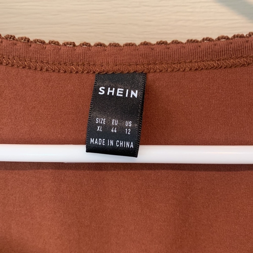 Shein Chocolate Brown Short Sleeve  Crop Top XL Used - Picture 2 of 5